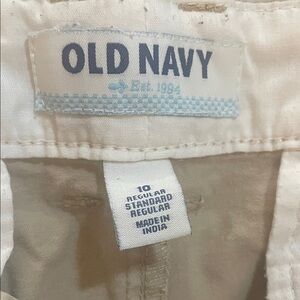 Old Navy Cream Regular shorts 10 regular